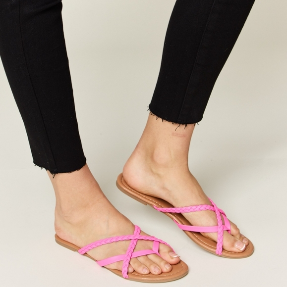WILD DIVA Pyramid Stud Toe Band Footbed Sandals main image 0